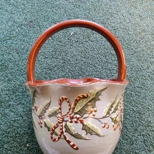 Eldrith pottery basket